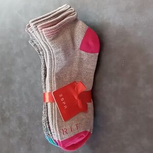 NWT SPRIT Socks